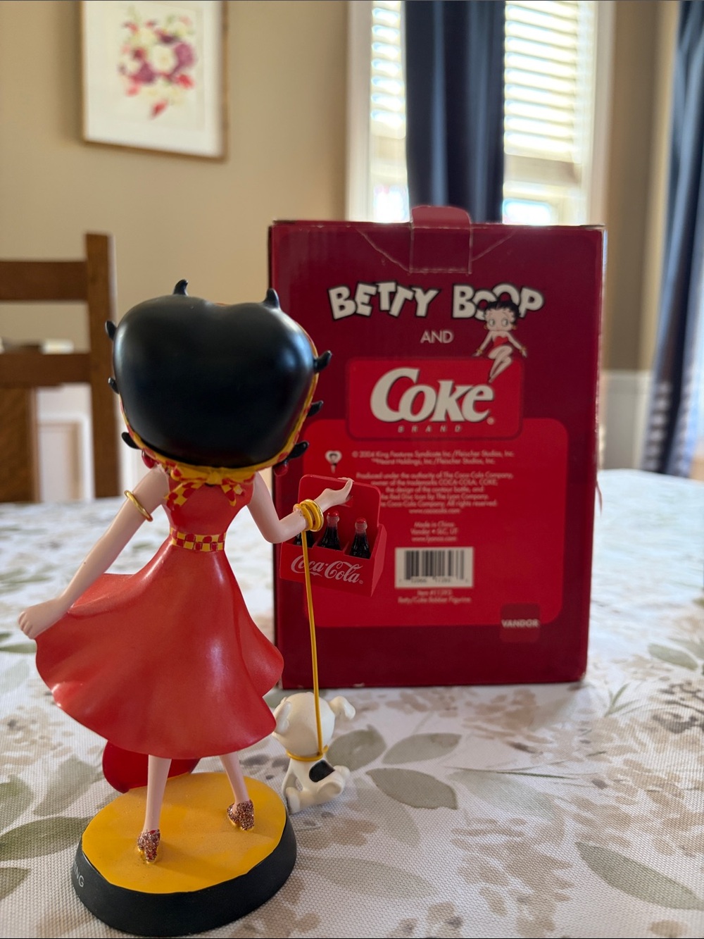 Coca Cola Betty Boop Figure in Red Dress with Puppy & Bottle Carrier - Picture 2 of 4